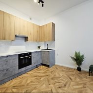 3 pokoje z balkonem w pięknej kamienicy