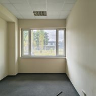 Biuro 13 m2 - dobry standard!