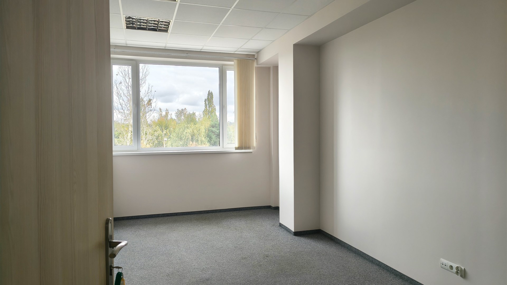 Biura 32 m2 - dobry standard!