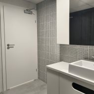 Biura 652 m2, dobry standard.