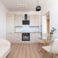 Centrum kawalerka z sypialnią pod klucz