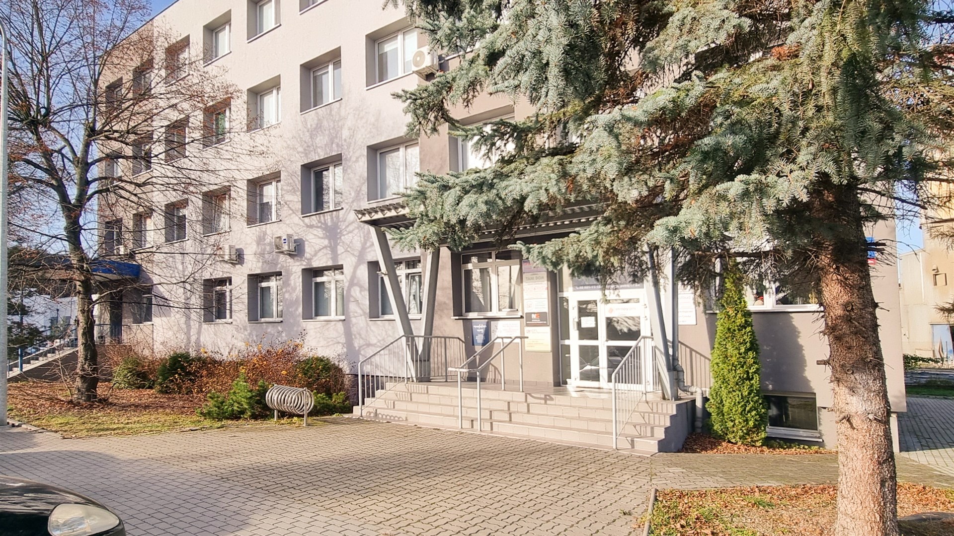 Biuro 32 m2 - dobry standard!