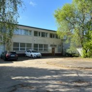 Hala ogrzewana z biurami 367 m2.