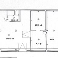 Hala ogrzewana z biurami 367 m2.