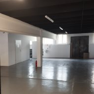 Hala ogrzewana 142 m2.