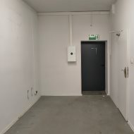 Lokal handlowo-usługowy, pow. 140 m2