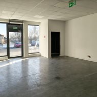 Lokal handlowo-usługowy, pow. 140 m2