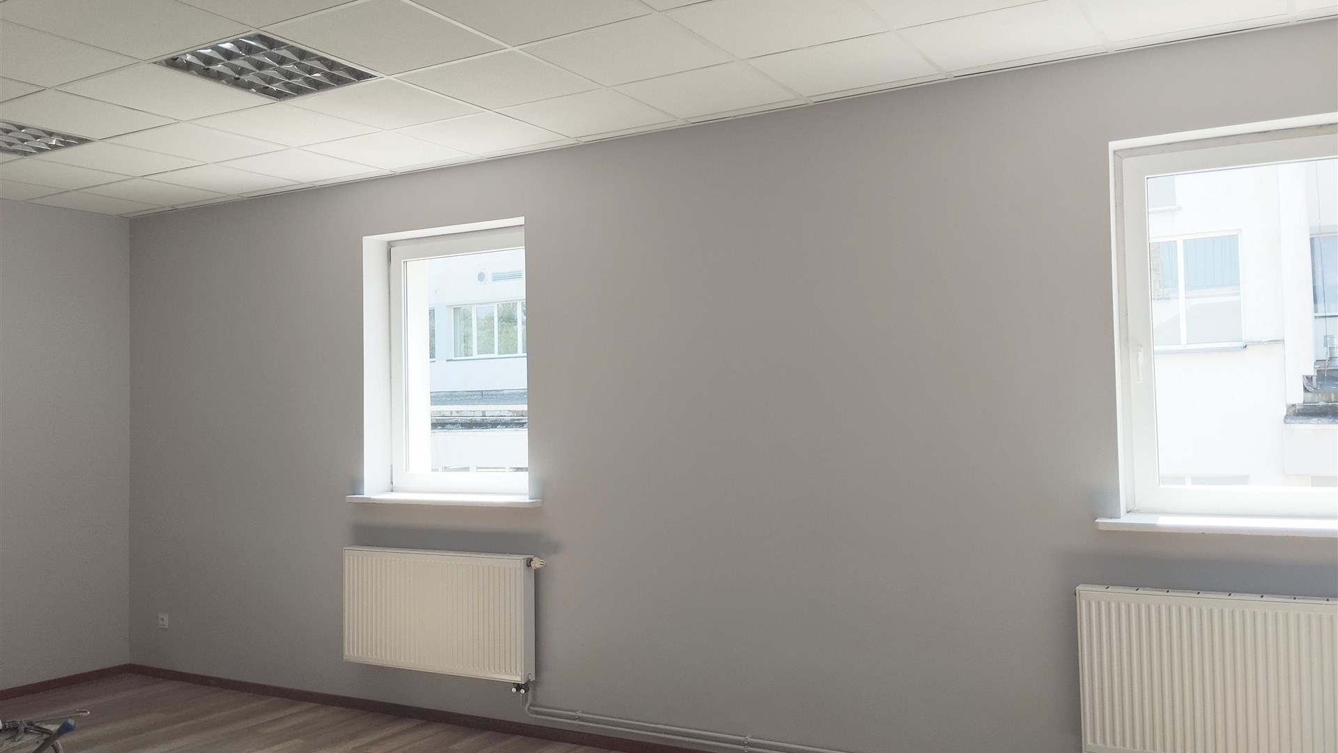 Biuro 57,5 m2, media w cenie!