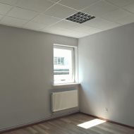 Biuro 57,5 m2, media w cenie!