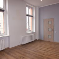 Biura 90 m2 - blisko dworca PKP