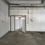 Hala ogrzzewana 150 m2.