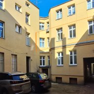 Mieszkanie do remontu w centrum miasta!  