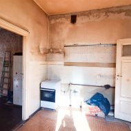 Mieszkanie do remontu w centrum miasta!  