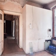 Mieszkanie do remontu w centrum miasta!  