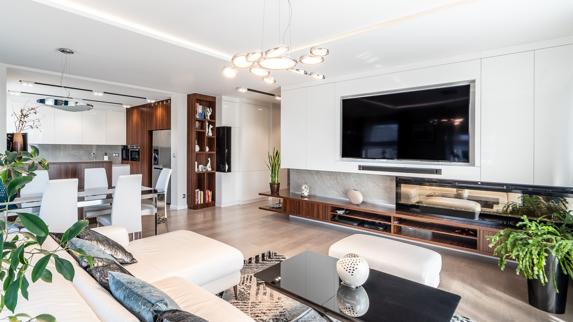 Imponujący apartamemt oferujący wygodę domu!