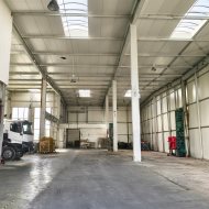Hala produkcyjno- magazynowa 1800 m2.