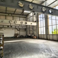 Hala produkcyjno- magazynowa 1800 m2.
