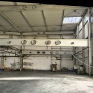 Hala produkcyjno- magazynowa 1800 m2.