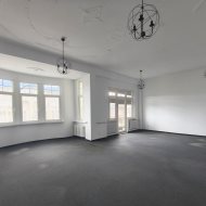 Biuro 60 m2 w centrum.