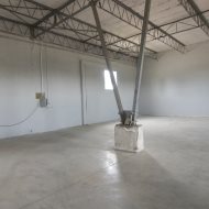 Hala 167 m2, ogrzewana.