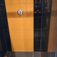 Hala  300 m2, ogrzewana.